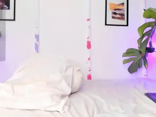 LaurynHillys's Live Sex Cam Show