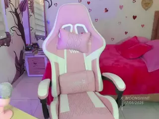 Luna's Live Sex Cam Show