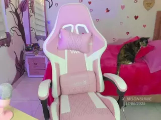 Luna's Live Sex Cam Show