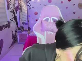 Luna's Live Sex Cam Show