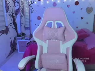 Luna's Live Sex Cam Show