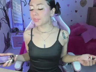 Luna's Live Sex Cam Show