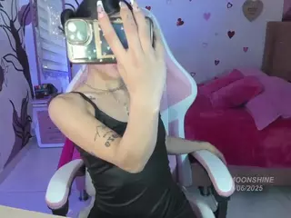 Luna's Live Sex Cam Show