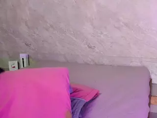 Estefy-gomez09's Live Sex Cam Show