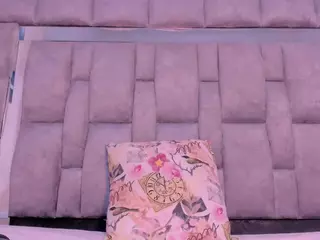 Zuly-Jones's Live Sex Cam Show