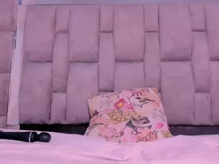 Zuly-Jones's Live Sex Cam Show