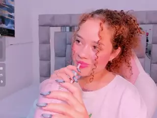 Zuly-Jones's Live Sex Cam Show