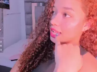 Zuly-Jones's Live Sex Cam Show