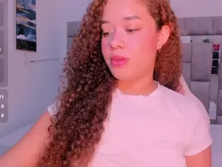 Zuly-Jones's Live Sex Cam Show
