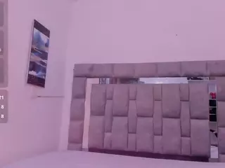 Zuly-Jones's Live Sex Cam Show