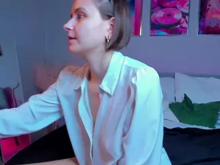 Alice-Dallis's Live Sex Cam Show
