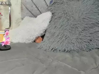 Annie-Miller1's Live Sex Cam Show