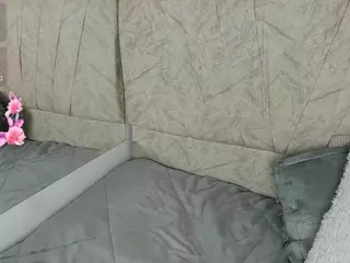 Annie-Miller1's Live Sex Cam Show