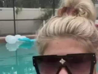 itsnaughtyjenna's Live Sex Cam Show