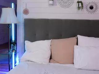 LinaReese's Live Sex Cam Show