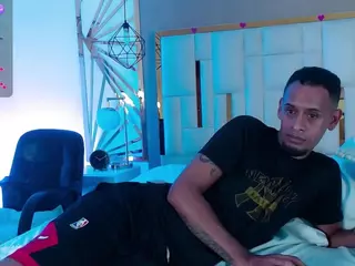 WildFlameF's Live Sex Cam Show
