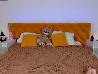 Kim-CollinsPeace's Live Sex Cam Show