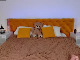 Kim-CollinsPeace's Live Sex Cam Show