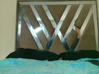 leyladarly's Live Sex Cam Show
