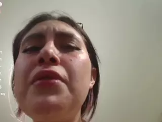 leyladarly's Live Sex Cam Show