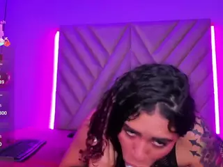 MelissaBloomm's Live Sex Cam Show