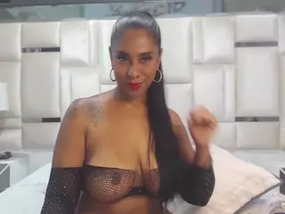 QUEENASS's Live Sex Cam Show