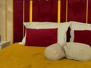 ChloeSins's Live Sex Cam Show