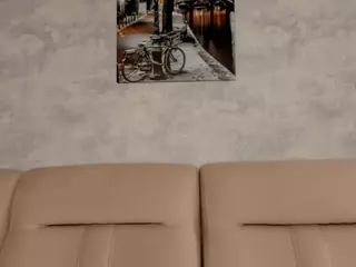 EdithHalsted's Live Sex Cam Show