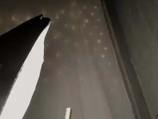 Eilin-1's Live Sex Cam Show