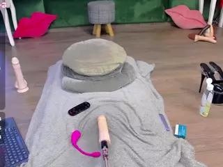 SelenSummer's Live Sex Cam Show