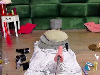 SelenSummer's Live Sex Cam Show