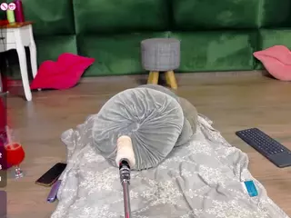 SelenSummer's Live Sex Cam Show