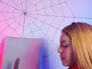 DannaRoberts's Live Sex Cam Show