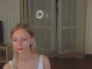 EdinaGaler's Live Sex Cam Show