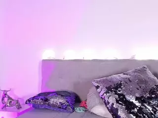EmyCross's Live Sex Cam Show