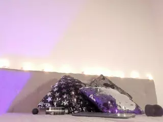 EmyCross's Live Sex Cam Show
