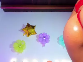 EmyCross's Live Sex Cam Show