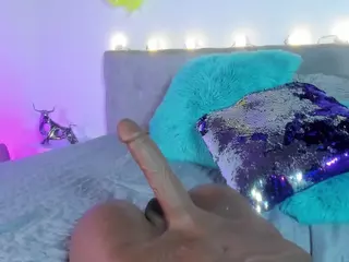 EmyCross's Live Sex Cam Show