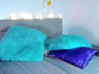 EmyCross's Live Sex Cam Show