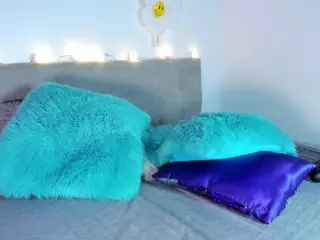 EmyCross's Live Sex Cam Show