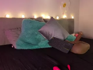 EmyCross's Live Sex Cam Show