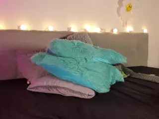 EmyCross's Live Sex Cam Show