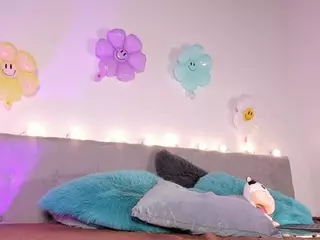 EmyCross's Live Sex Cam Show