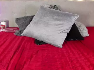 EmyCross's Live Sex Cam Show