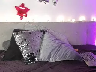 EmyCross's Live Sex Cam Show