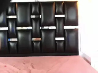 Felicia-White's Live Sex Cam Show