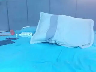 LilyRoxi's Live Sex Cam Show
