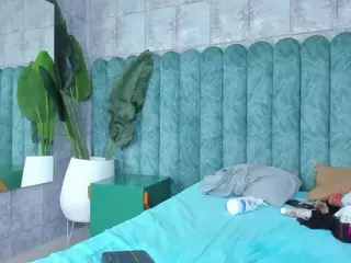 LilyRoxi's Live Sex Cam Show