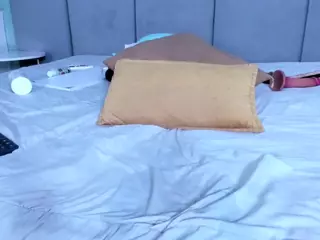 LilyRoxi's Live Sex Cam Show