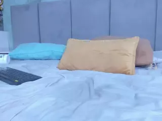 LilyRoxi's Live Sex Cam Show